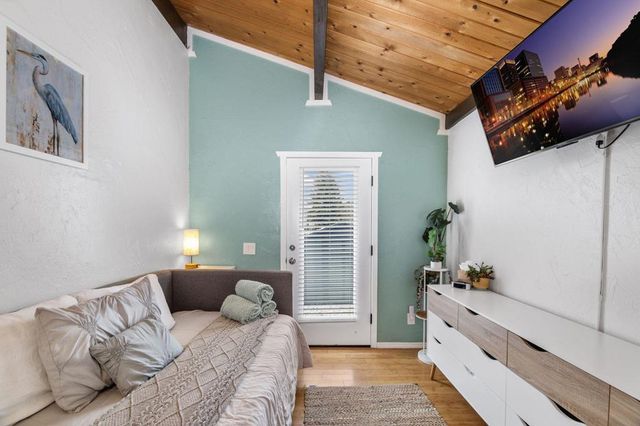 2165 5th Lane, Big Bear, CA 92314