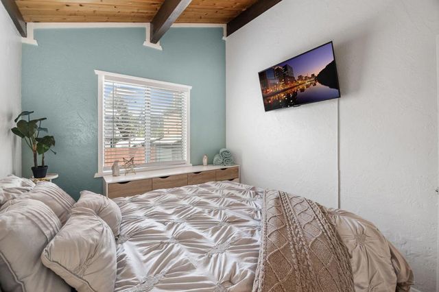 2165 5th Lane, Big Bear, CA 92314