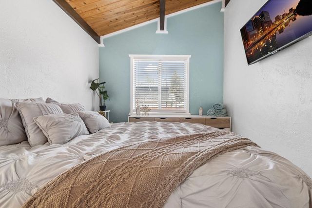 2165 5th Lane, Big Bear, CA 92314
