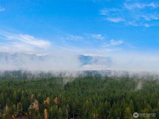 241 NE Lakeshore Drive S, Tahuya, WA 98588