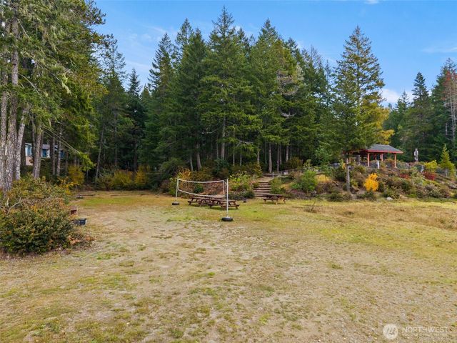241 NE Lakeshore Drive S, Tahuya, WA 98588