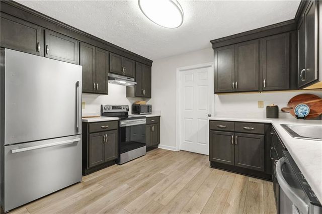 384 Russell Ridge Drive, Lawrenceville, GA 30043