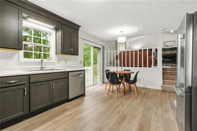 384 Russell Ridge Drive, Lawrenceville, GA 30043