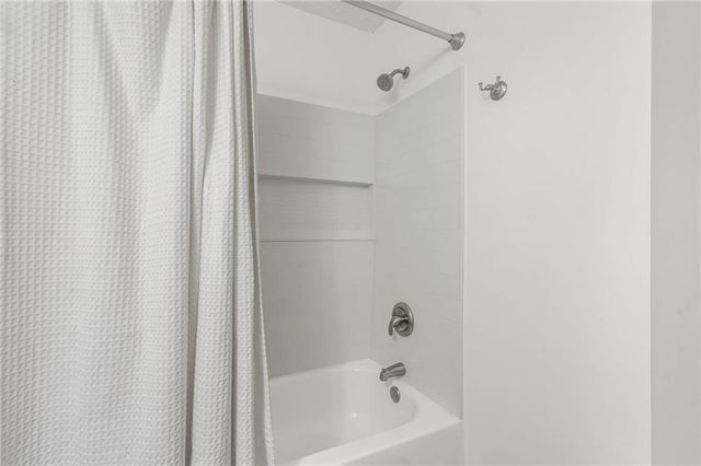 384 Russell Ridge Drive, Lawrenceville, GA 30043