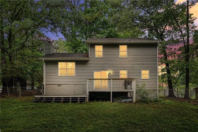 384 Russell Ridge Drive, Lawrenceville, GA 30043