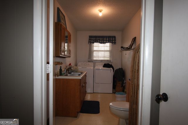 406 & 410 Old Rome Rd, Silver Creek, GA 30173