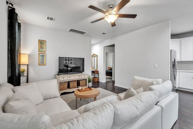 5404 Golden Canary LN 51, Austin, TX 78723