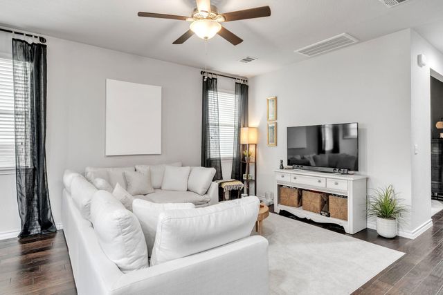 5404 Golden Canary LN 51, Austin, TX 78723