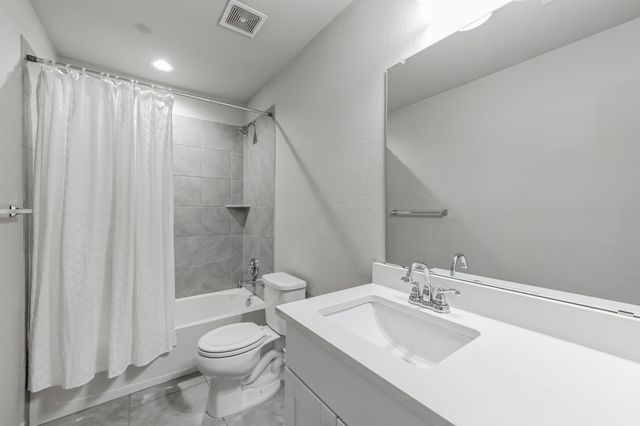 5404 Golden Canary LN 51, Austin, TX 78723