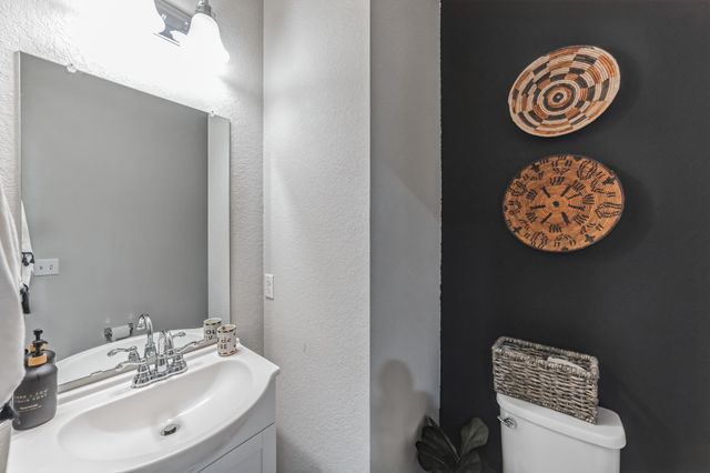 5404 Golden Canary LN 51, Austin, TX 78723