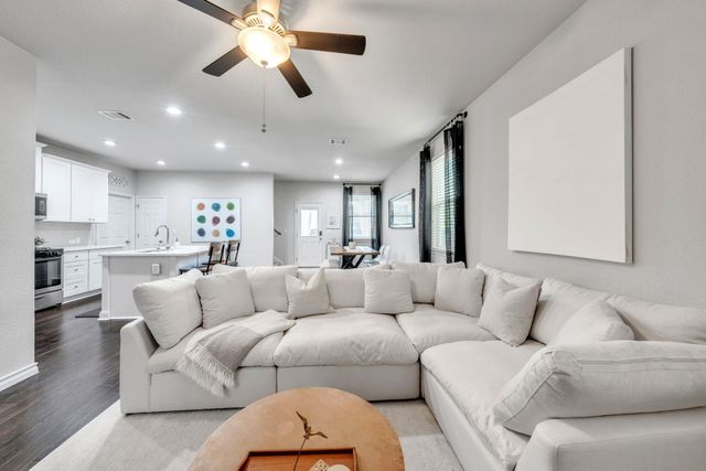 5404 Golden Canary LN 51, Austin, TX 78723