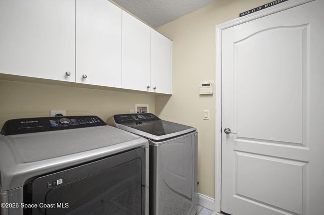 181 Brandy Creek Circle SE, Palm Bay, FL 32909