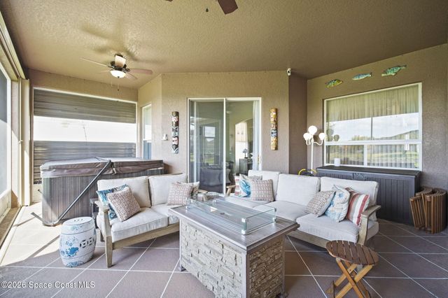 181 Brandy Creek Circle SE, Palm Bay, FL 32909