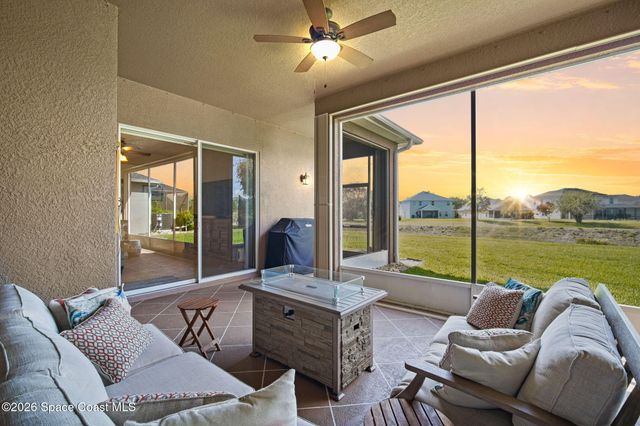 181 Brandy Creek Circle SE, Palm Bay, FL 32909