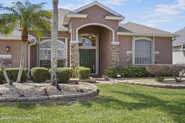 181 Brandy Creek Circle SE, Palm Bay, FL 32909