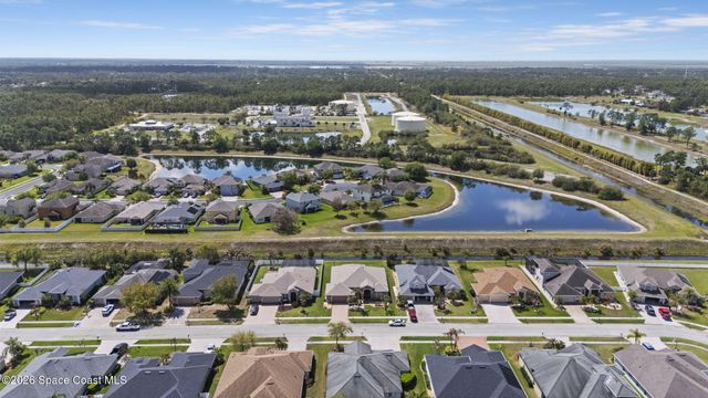 181 Brandy Creek Circle SE, Palm Bay, FL 32909