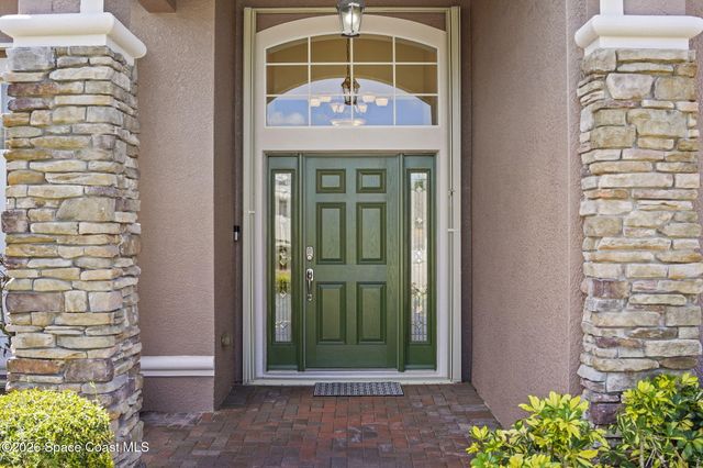 181 Brandy Creek Circle SE, Palm Bay, FL 32909