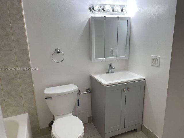 4803 NW 7th ST 308-14, Miami, FL 33126