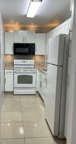 4803 NW 7th ST 308-14, Miami, FL 33126