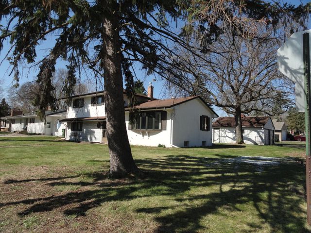 1791 Lake Street, Lauderdale, MN 55113