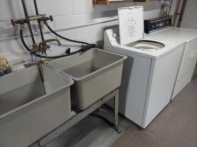 1791 Lake Street, Lauderdale, MN 55113