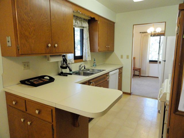 1791 Lake Street, Lauderdale, MN 55113