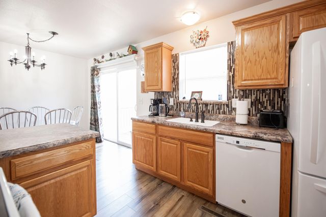 208 N Catamount Boulevard, Branson West, MO 65737