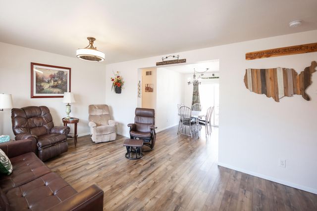 208 N Catamount Boulevard, Branson West, MO 65737