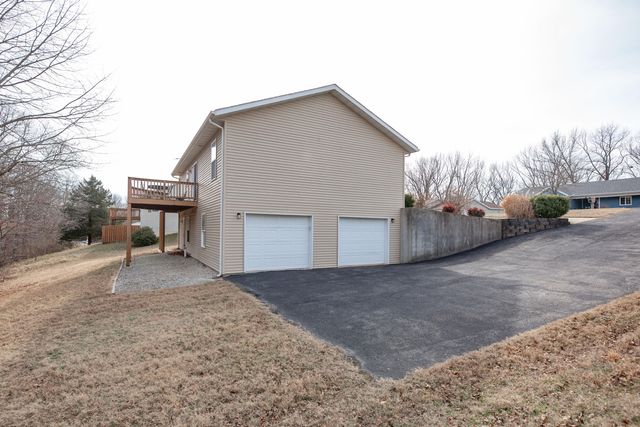 208 N Catamount Boulevard, Branson West, MO 65737