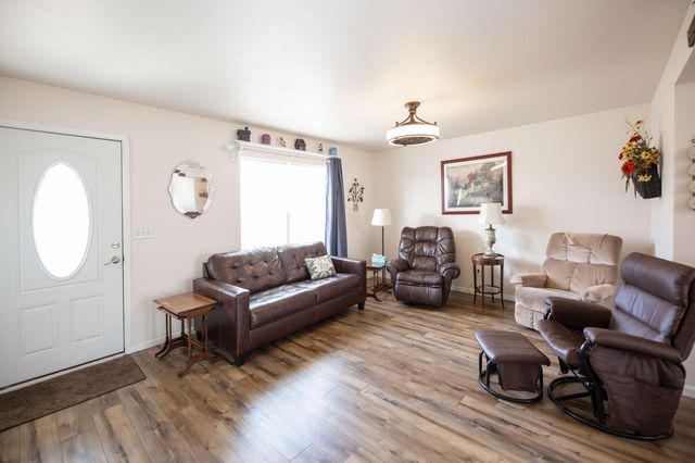 208 N Catamount Boulevard, Branson West, MO 65737