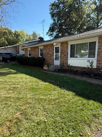 146 Indian Road, Pennfield Twp, MI 49017