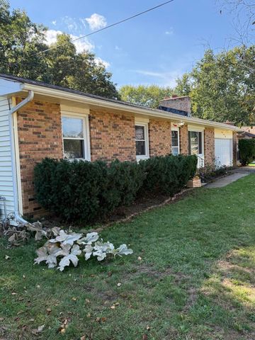 146 Indian Road, Pennfield Twp, MI 49017