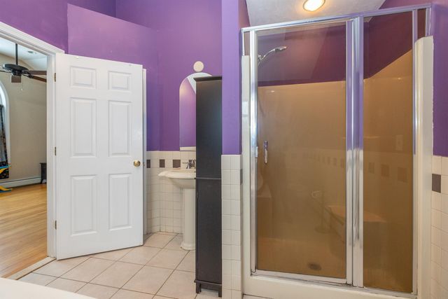 17 Grove Avenue, Salem, NH 03079