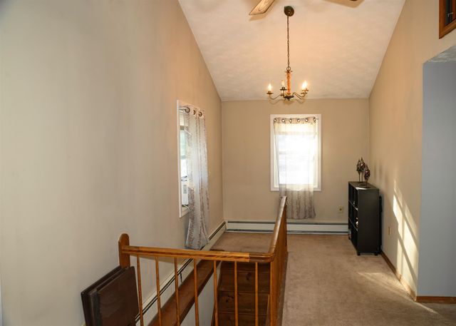 17 Grove Avenue, Salem, NH 03079