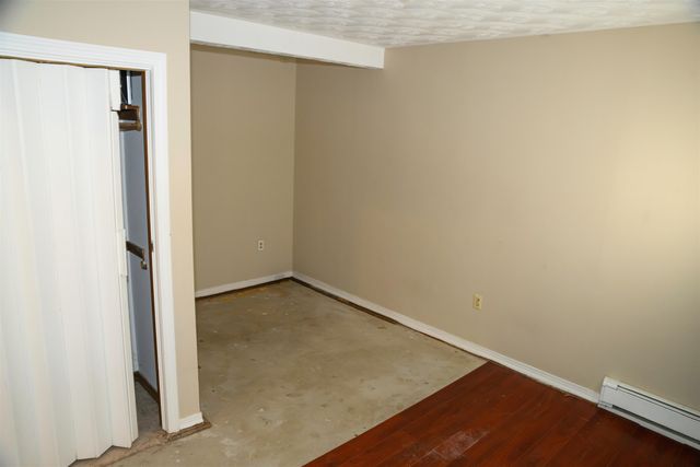 17 Grove Avenue, Salem, NH 03079