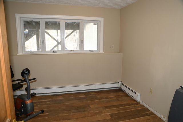 17 Grove Avenue, Salem, NH 03079