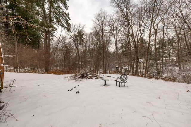 17 Grove Avenue, Salem, NH 03079