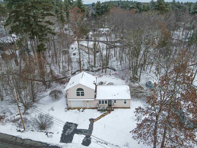 17 Grove Avenue, Salem, NH 03079