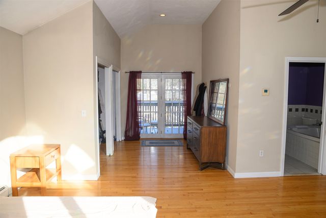 17 Grove Avenue, Salem, NH 03079