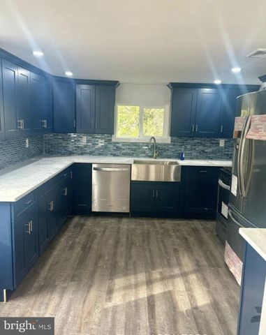 529 QUEEN ST, Woodbury, NJ 08096