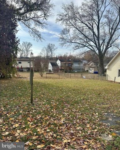 529 QUEEN ST, Woodbury, NJ 08096