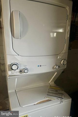 529 QUEEN ST, Woodbury, NJ 08096