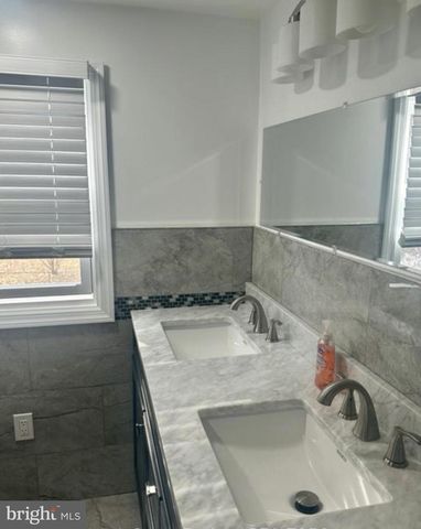 529 QUEEN ST, Woodbury, NJ 08096