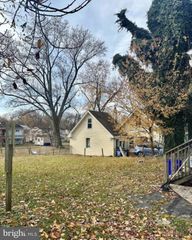 529 QUEEN ST, Woodbury, NJ 08096