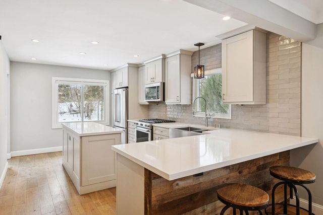 309 Ottawa Avenue S, Golden Valley, MN 55416