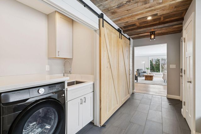 309 Ottawa Avenue S, Golden Valley, MN 55416