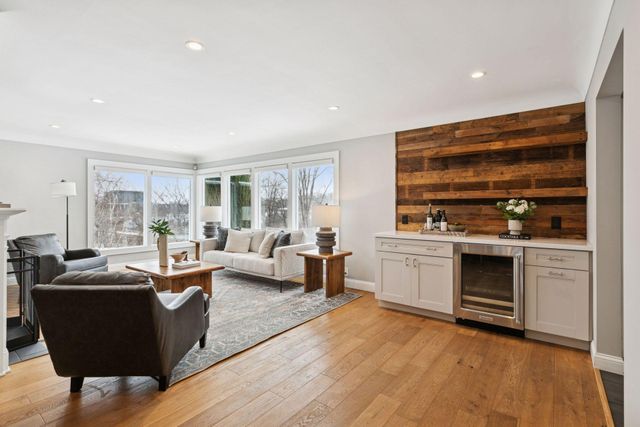 309 Ottawa Avenue S, Golden Valley, MN 55416