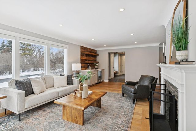 309 Ottawa Avenue S, Golden Valley, MN 55416