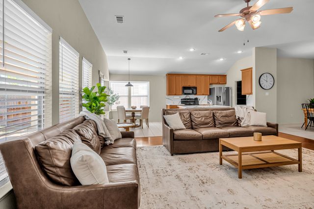 12109 Ridge Tree Road, Fort Worth, TX 76036