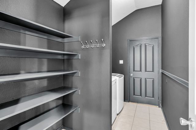 12109 Ridge Tree Road, Fort Worth, TX 76036